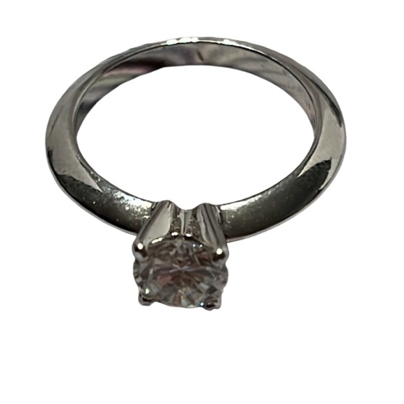 Silver Bridal Set. 1/2cm CZ set in silver tone with plain band. Pre owned - Picture 2 of 7